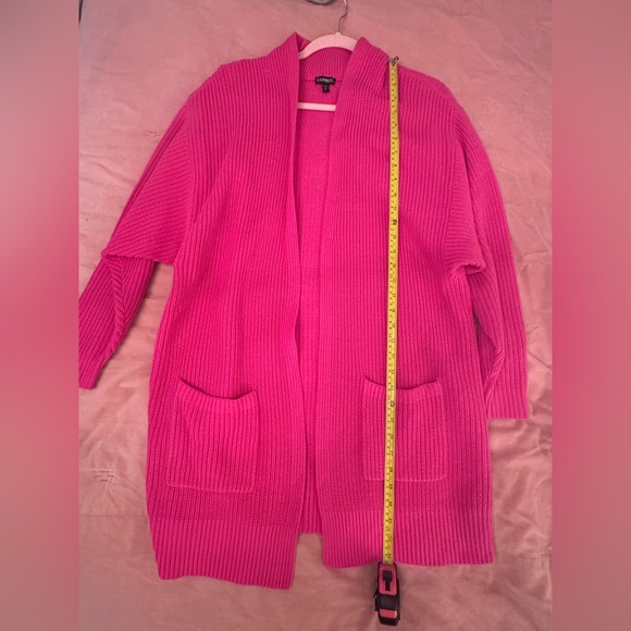 Hot pink “Barbie” Express cardigan - size small - EUC - Picture 5 of 5